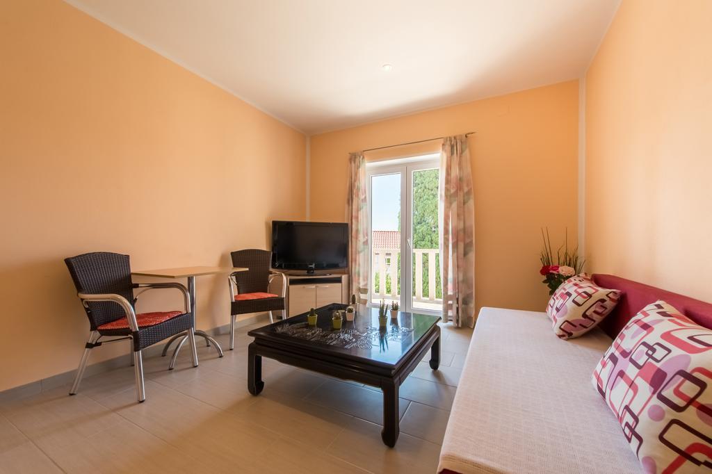 Apartment Puko Bol Rum bild