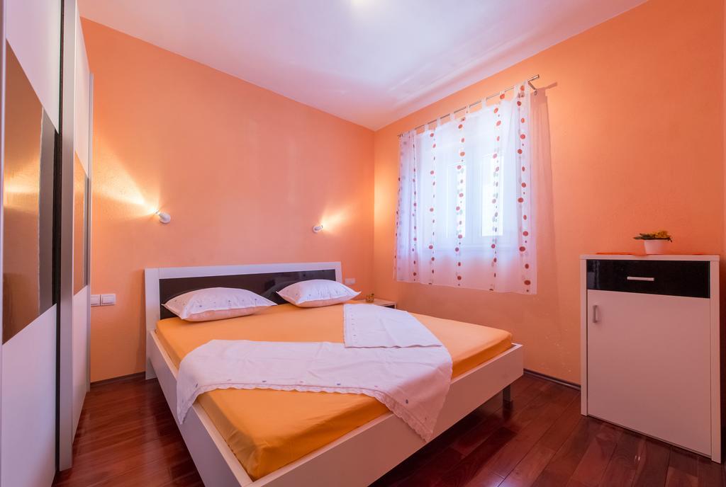 Apartment Puko Bol Rum bild